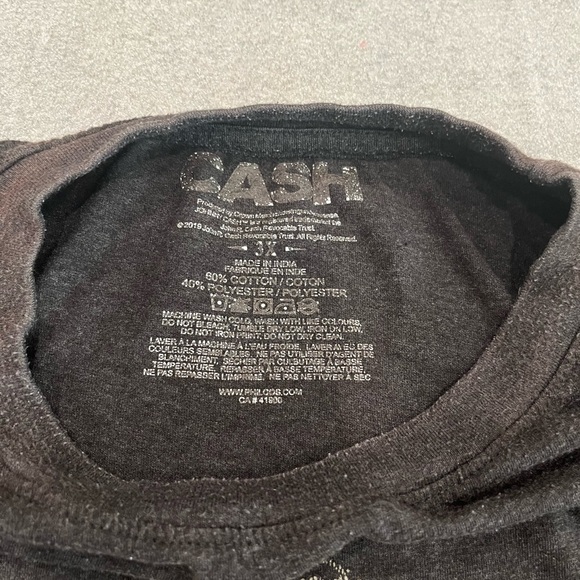 ❤️2/$30❤️[3XL]Johnny Cash Short Sleeve Tees Charcoal - Picture 2 of 4